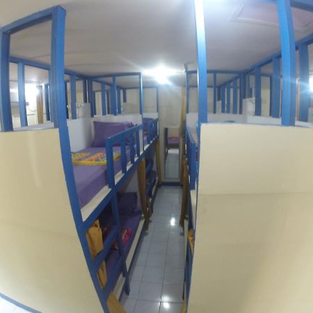 Centro Hostel Labuan Bajo Eksteriør billede