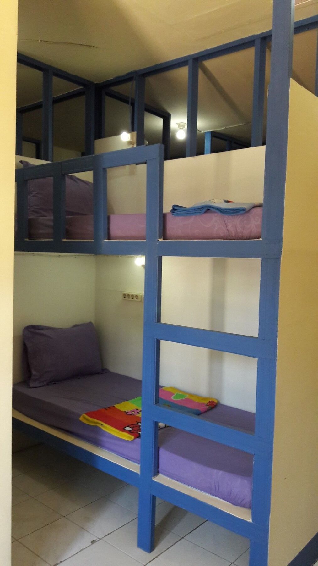 Centro Hostel Labuan Bajo Eksteriør billede